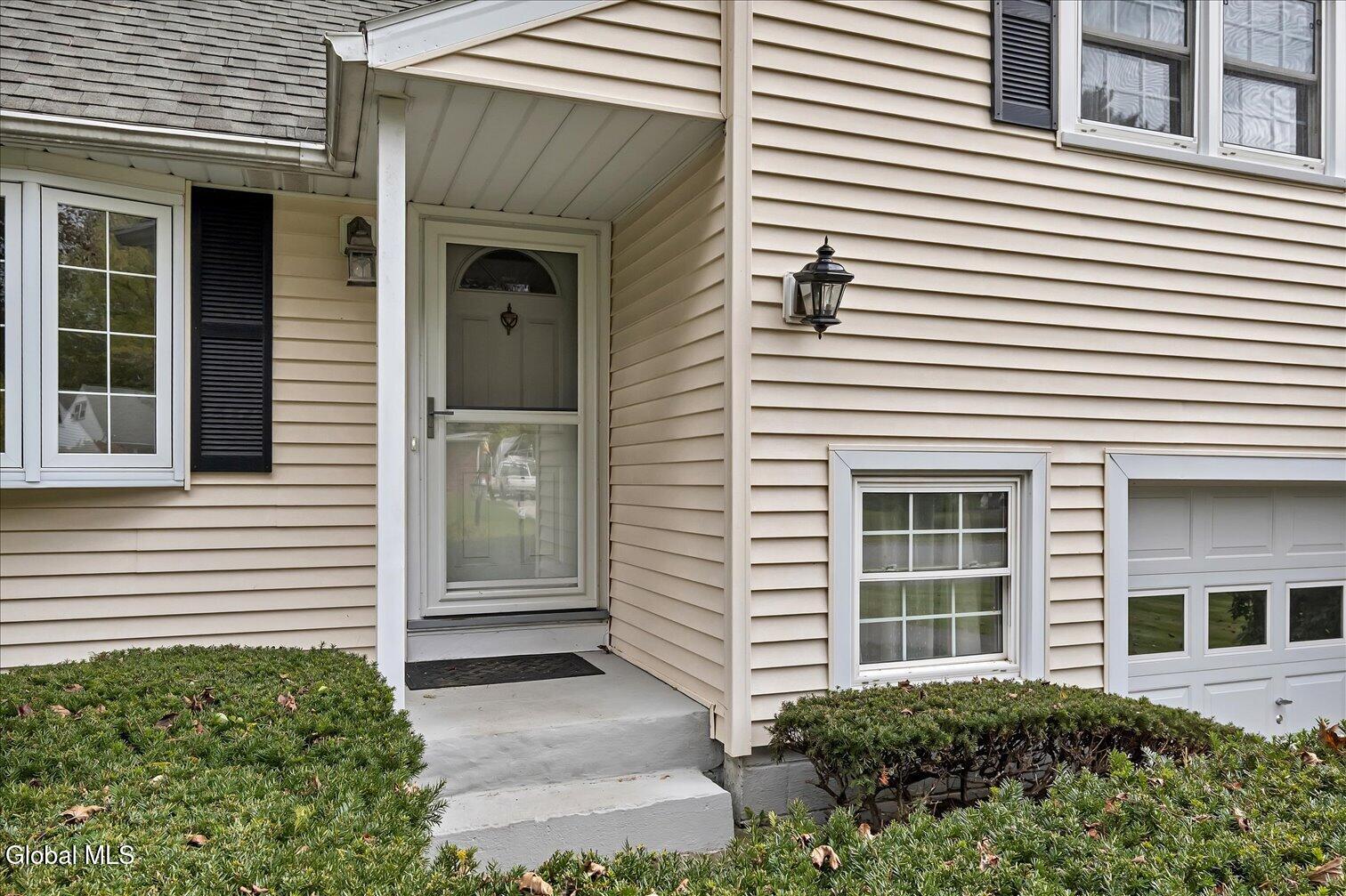 2 Patten Drive Colonie NY 12211