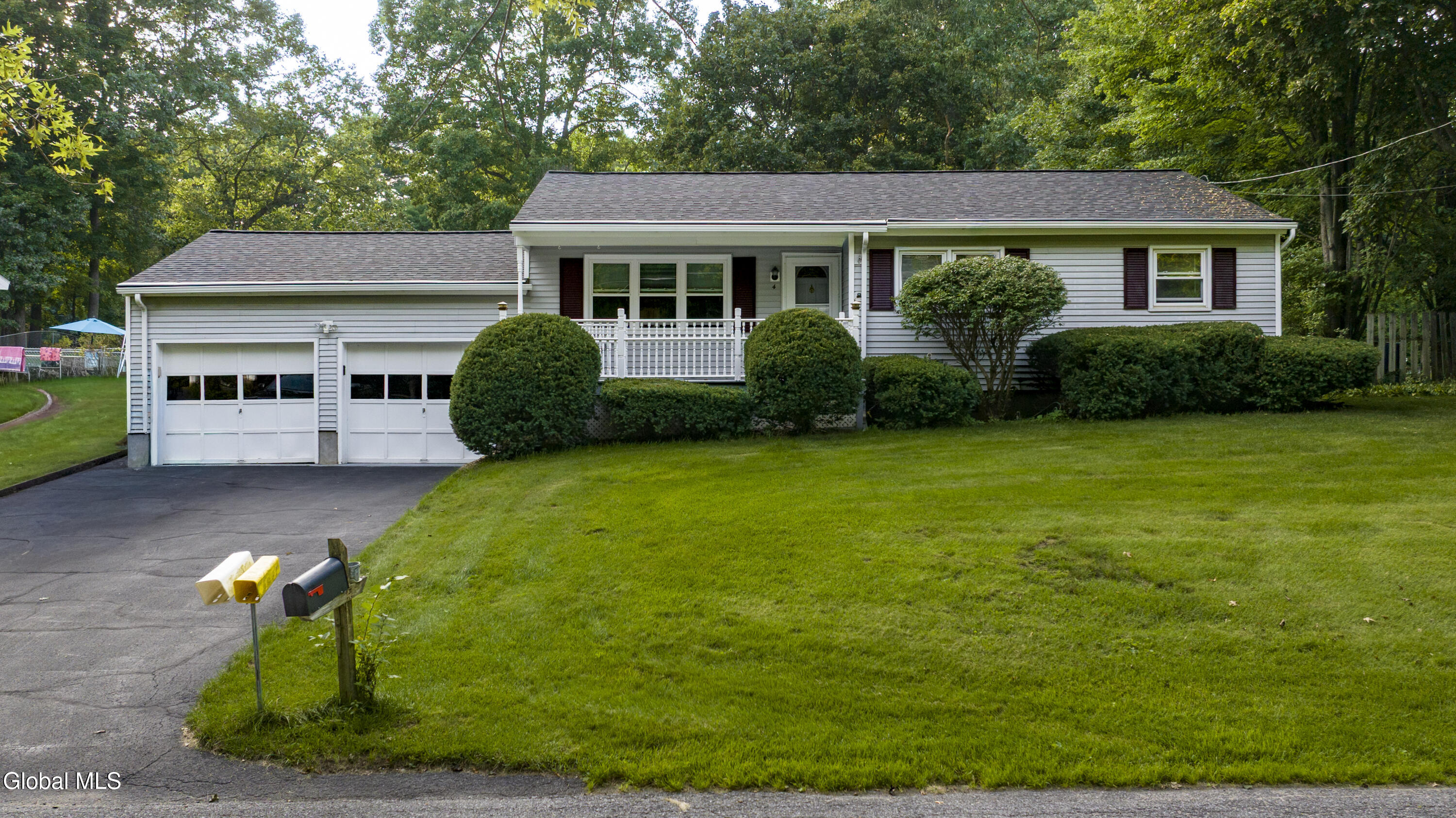 4 Sherri Road Saratoga Springs NY 12866