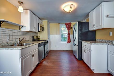 1617 7th Avenue Schenectady NY 12303