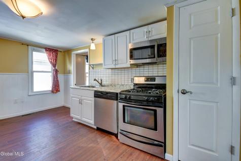 1617 7th Avenue Schenectady NY 12303