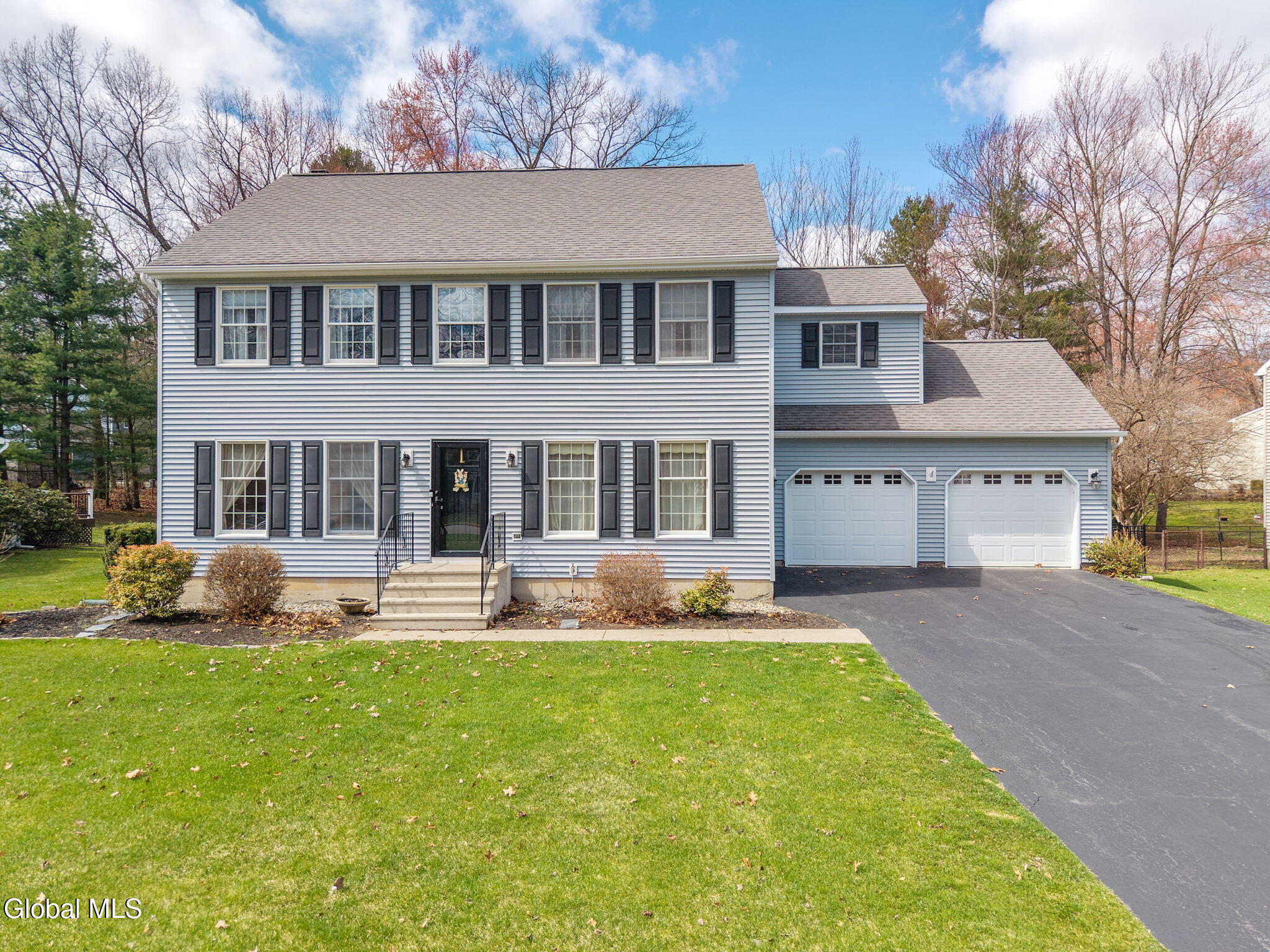 18 Hiawatha Drive Clifton Park NY 12065
