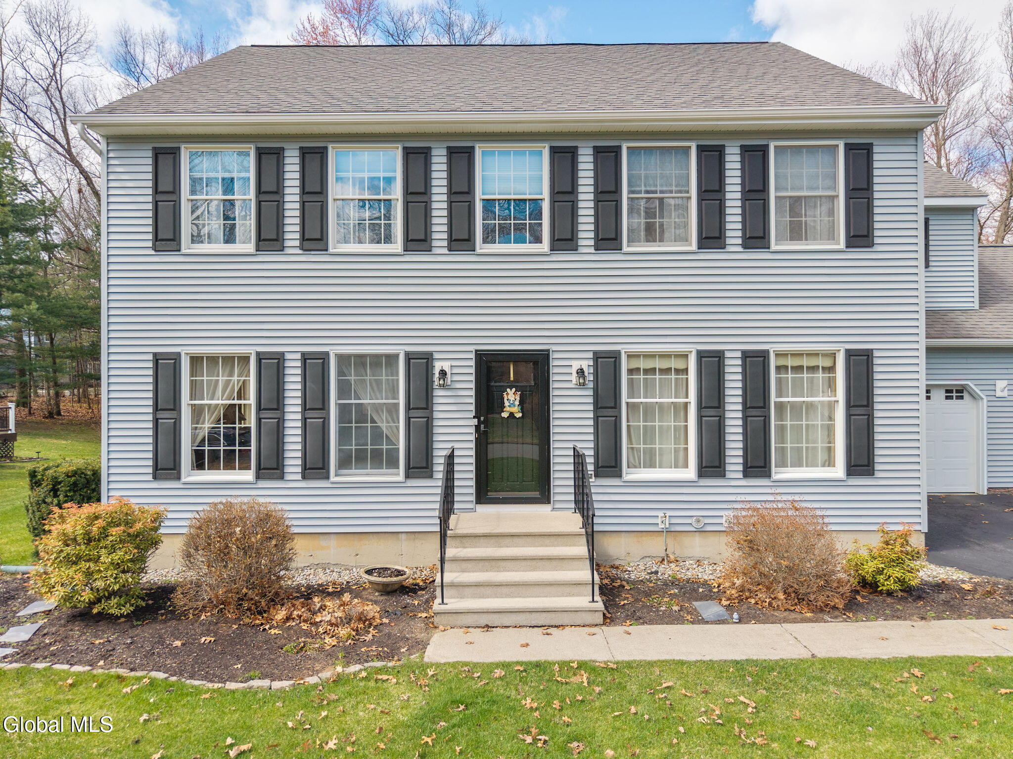 18 Hiawatha Drive Clifton Park NY 12065