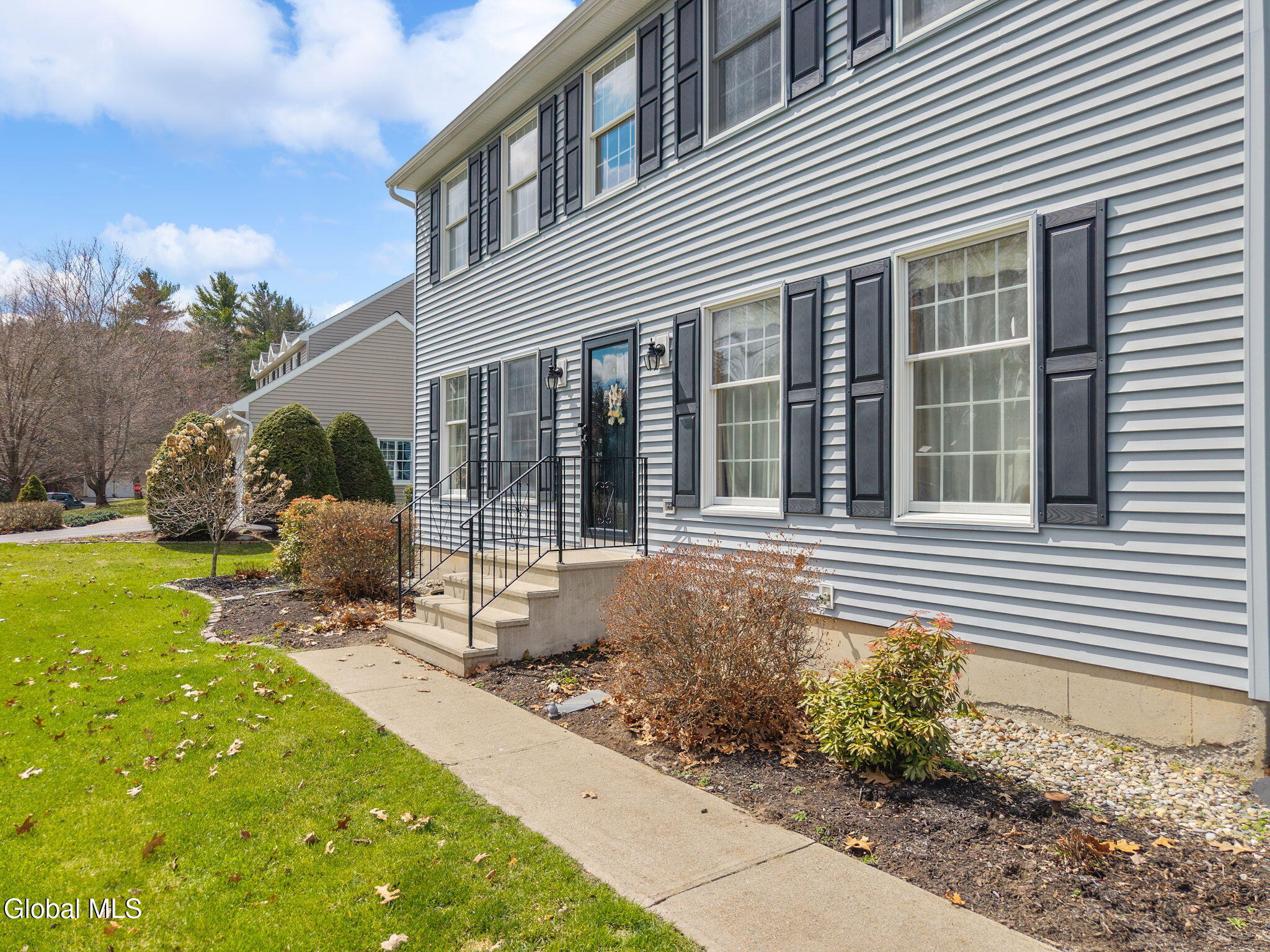 18 Hiawatha Drive Clifton Park NY 12065