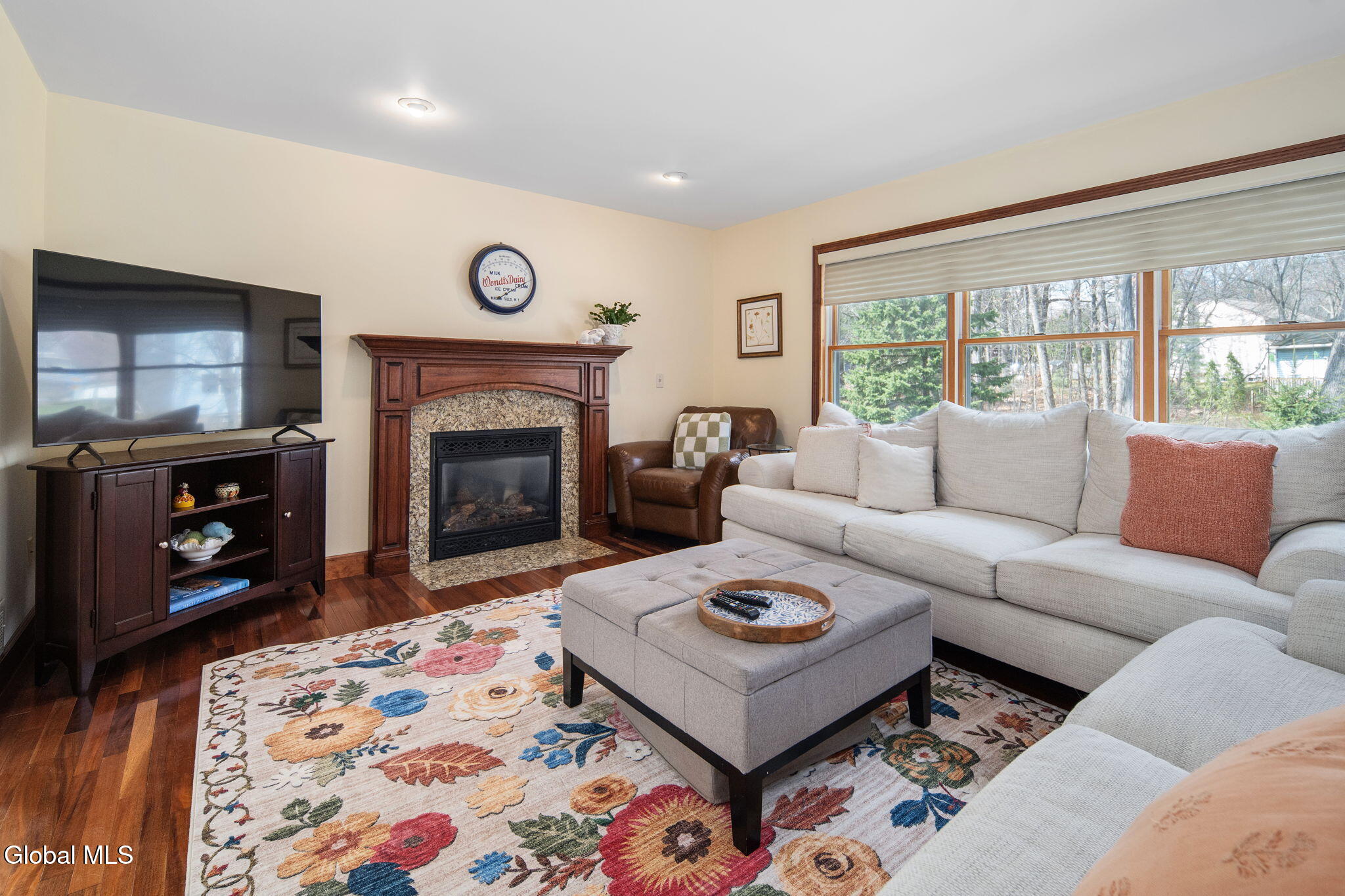 18 Hiawatha Drive Clifton Park NY 12065