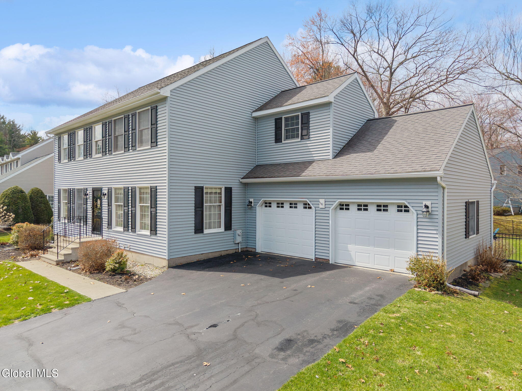 18 Hiawatha Drive Clifton Park NY 12065
