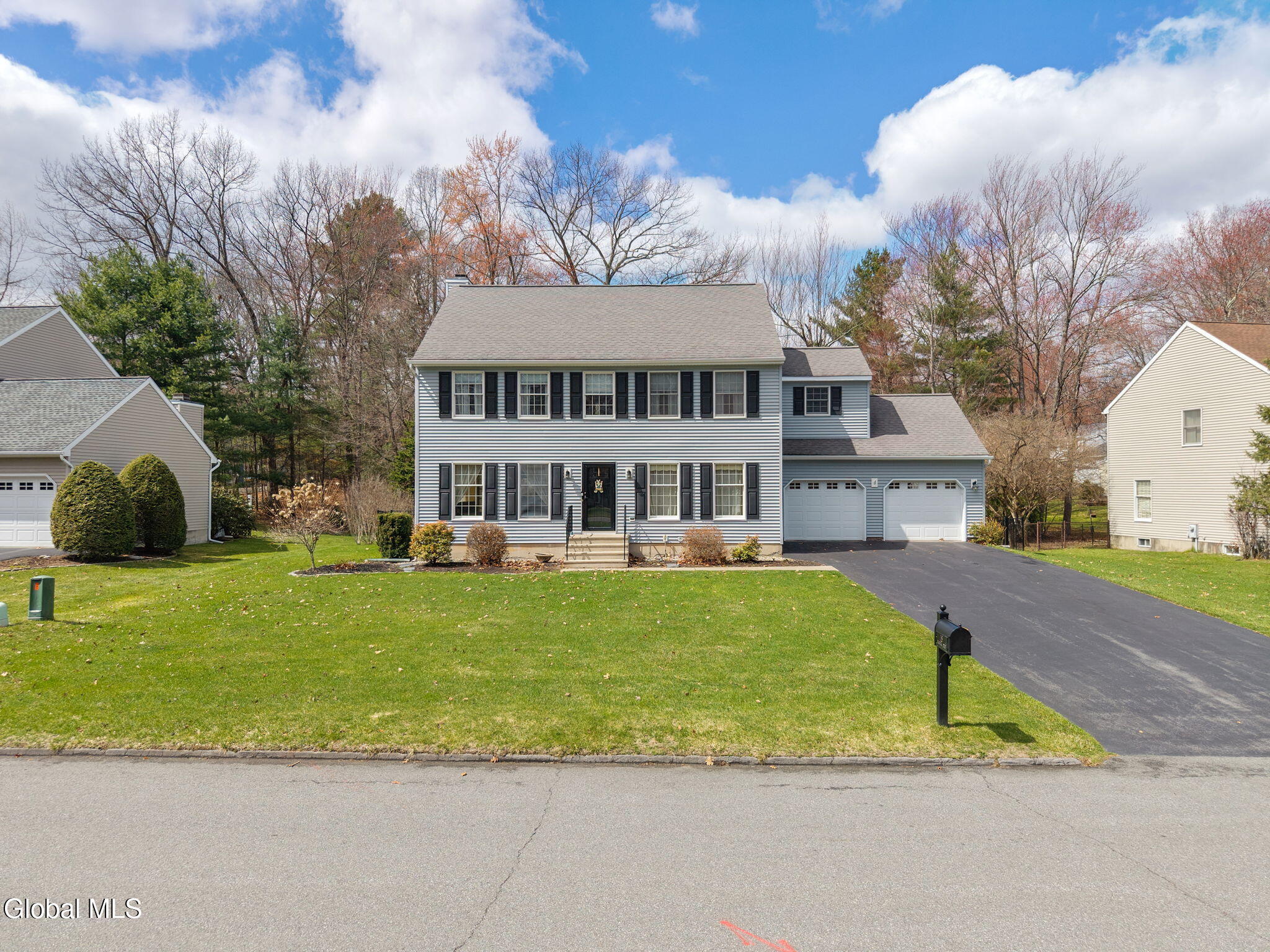 18 Hiawatha Drive Clifton Park NY 12065