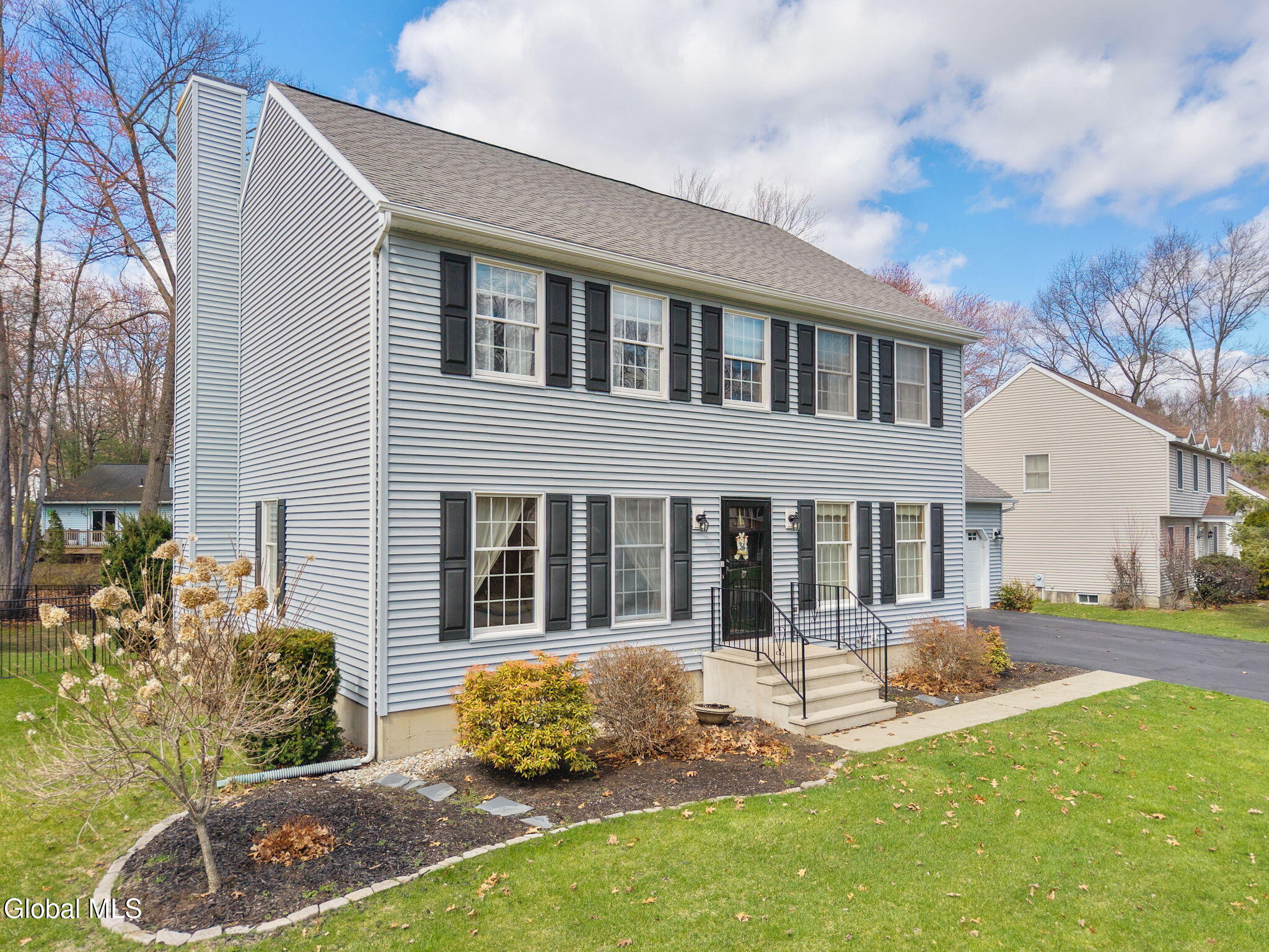 18 Hiawatha Drive Clifton Park NY 12065