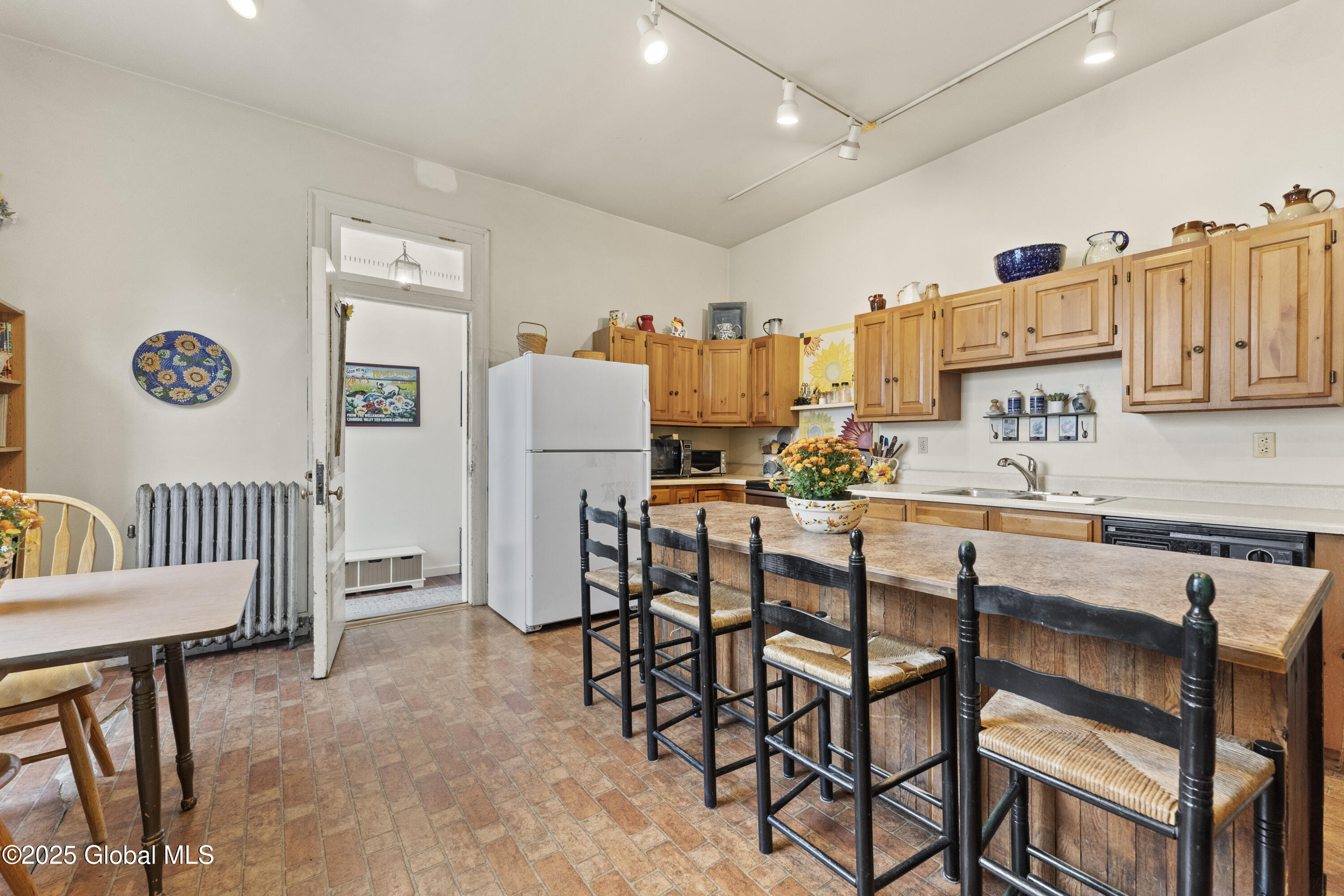 16 W Main Street Cambridge NY 12816