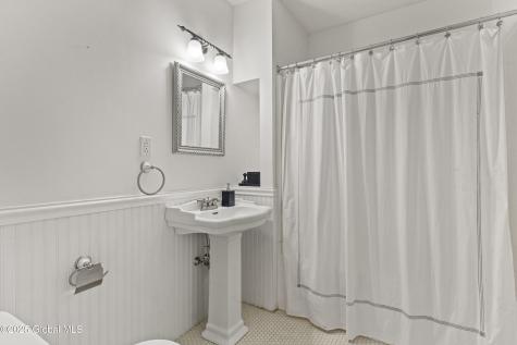 16 W Main Street Cambridge NY 12816