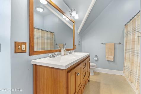 16 W Main Street Cambridge NY 12816