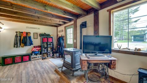 127 Little Amsterdam Road Wells NY 12190
