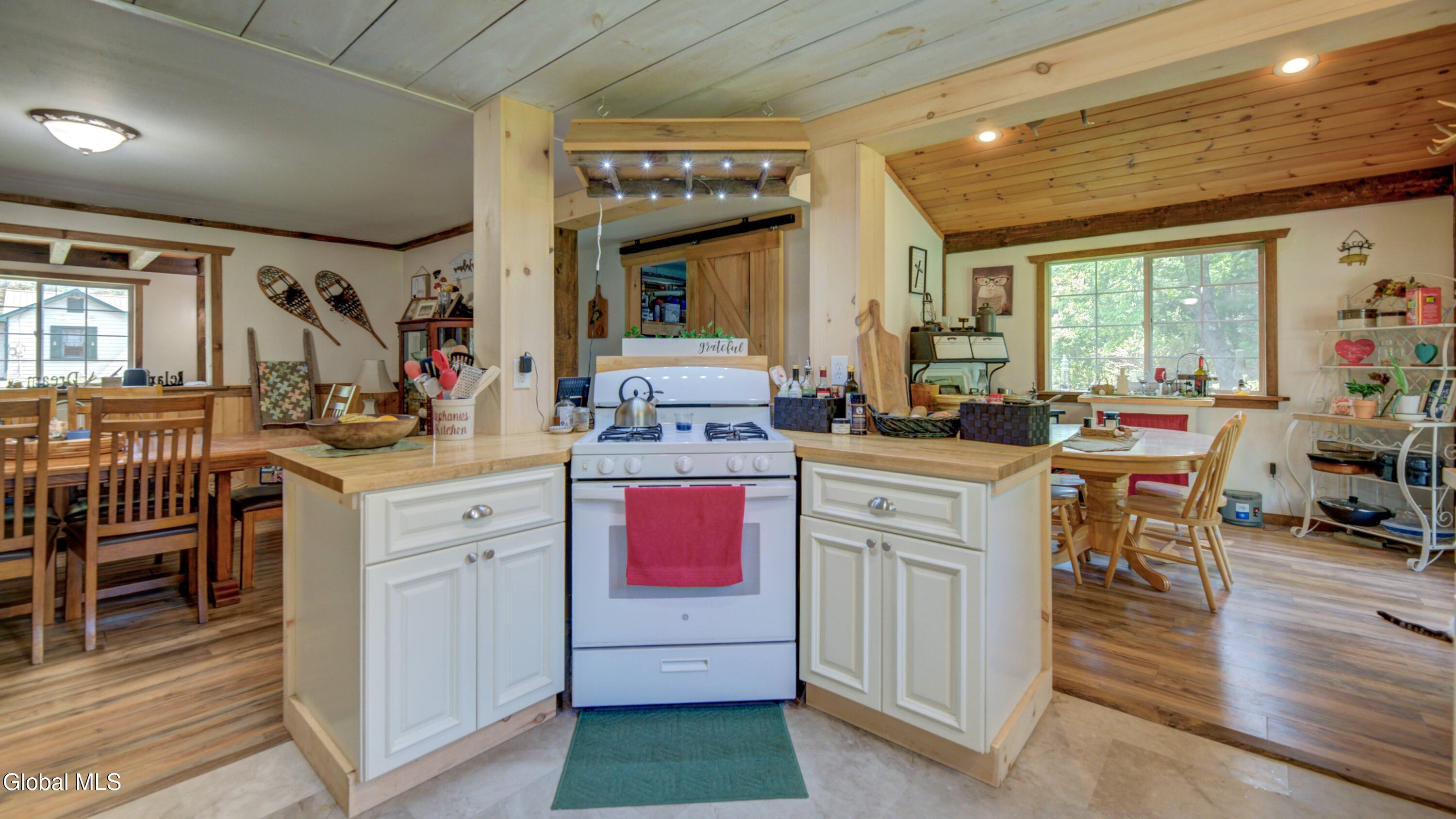 127 Little Amsterdam Road Wells NY 12190