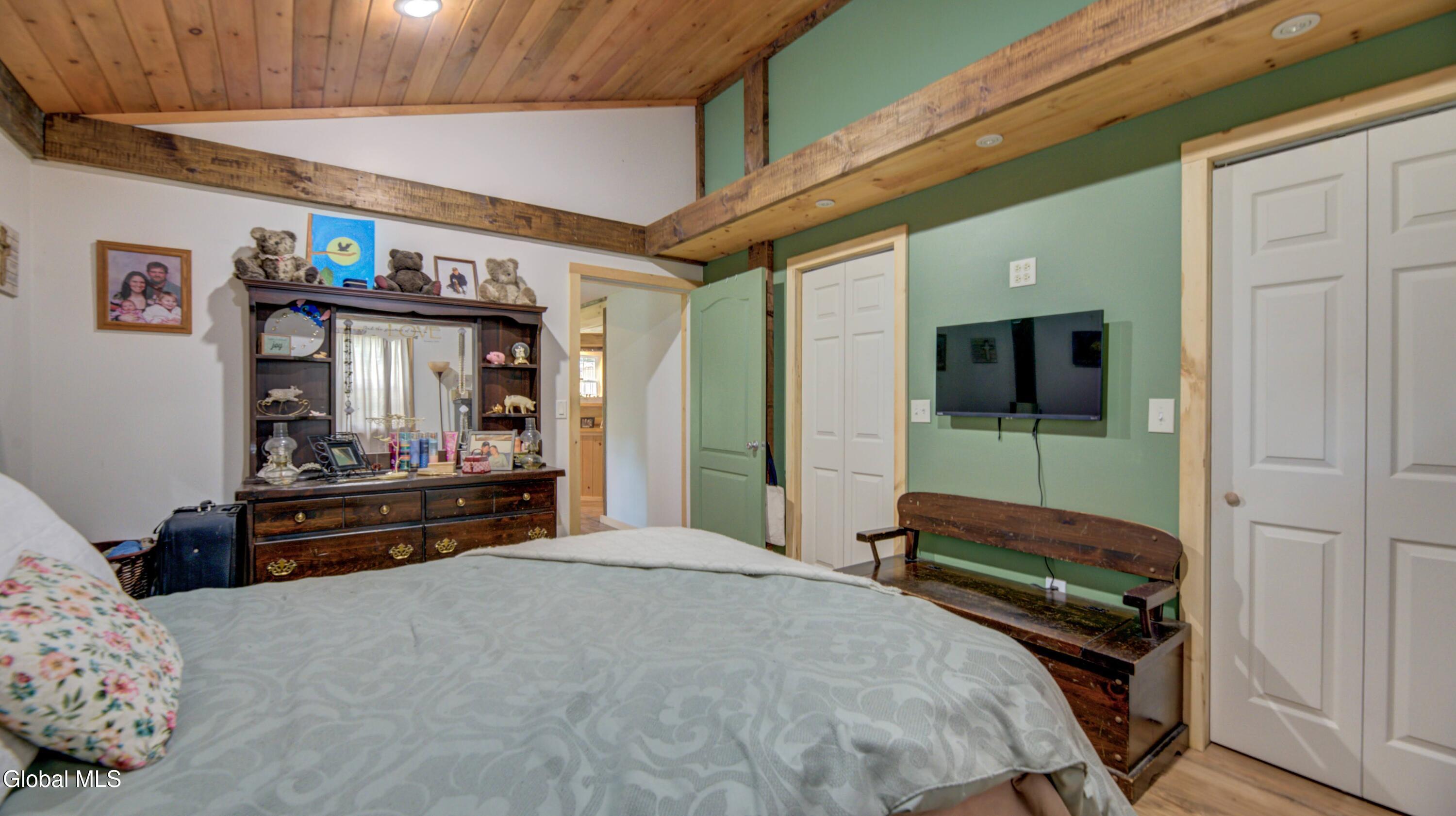 127 Little Amsterdam Road Wells NY 12190