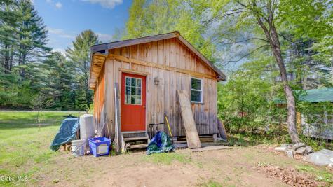 127 Little Amsterdam Road Wells NY 12190