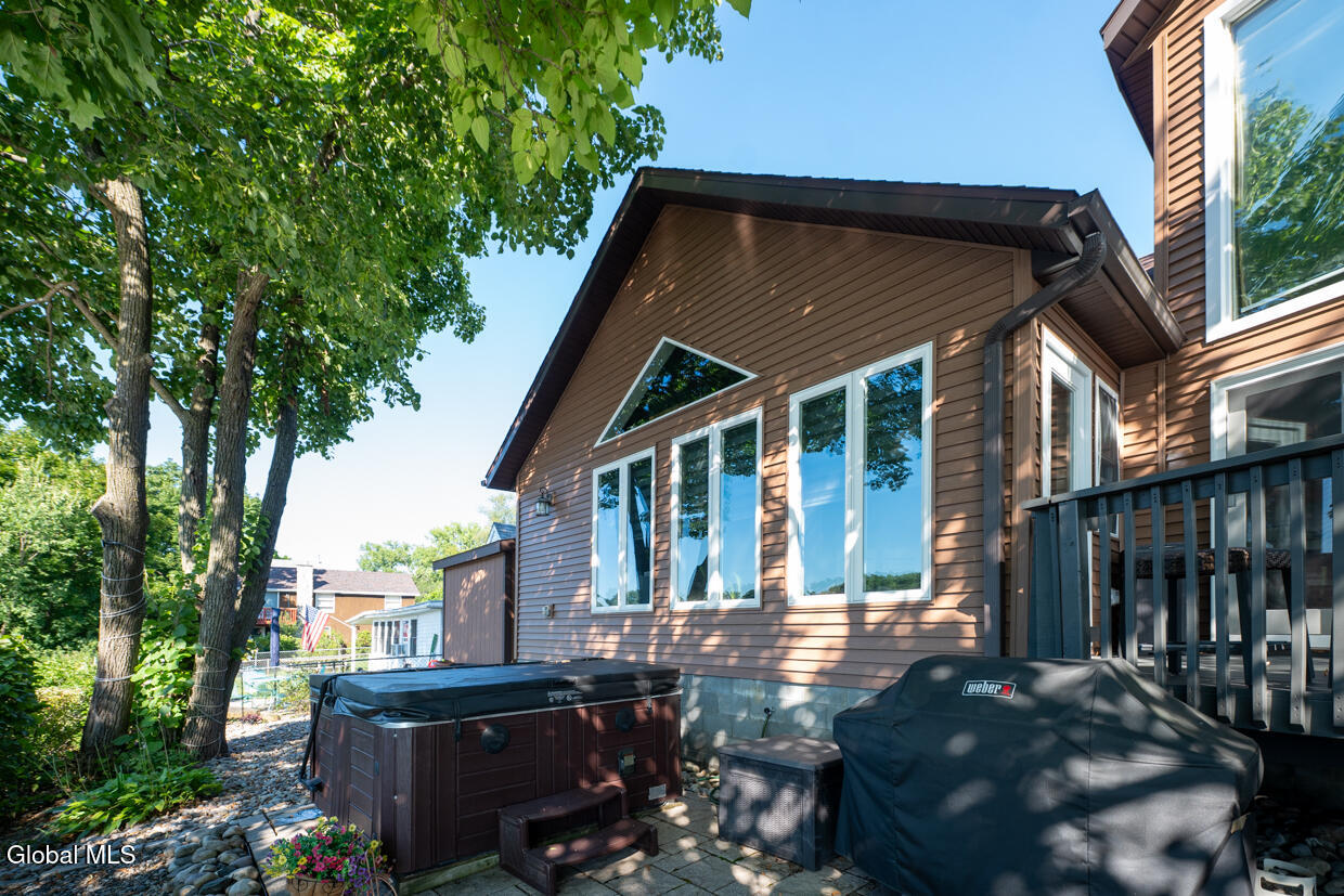 270 Forts Ferry Road Latham NY 12110