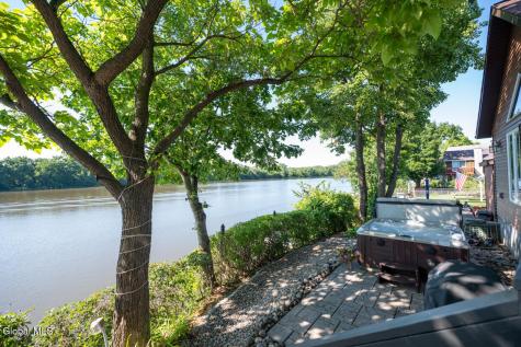 270 Forts Ferry Road Latham NY 12110