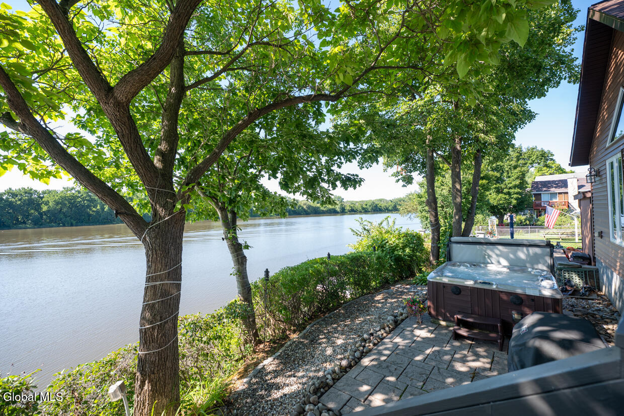 270 Forts Ferry Road Latham NY 12110