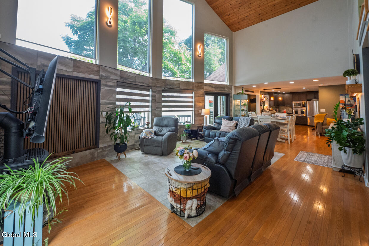 270 Forts Ferry Road Latham NY 12110