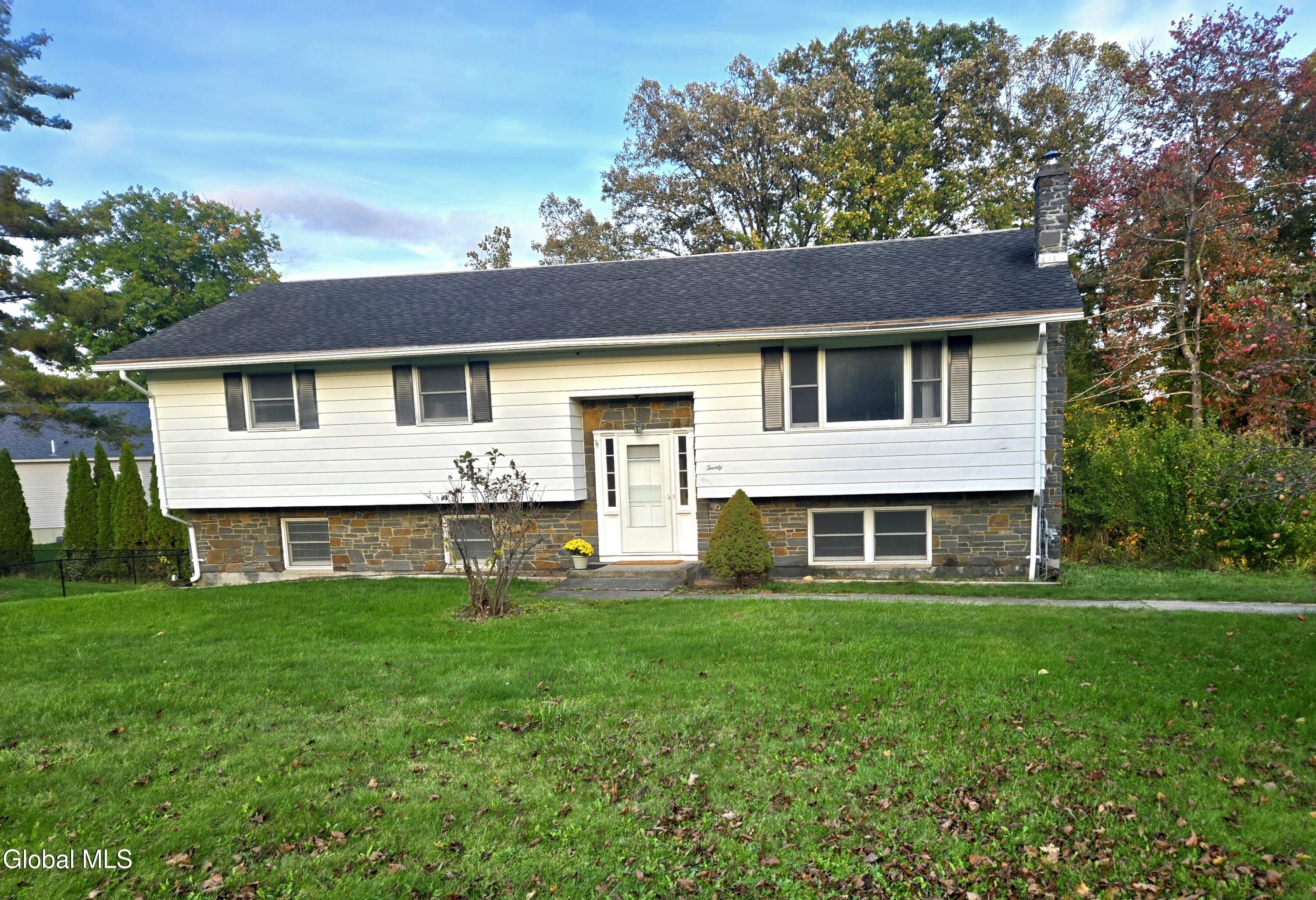 20 Hillcrest Drive Ravena NY 12143