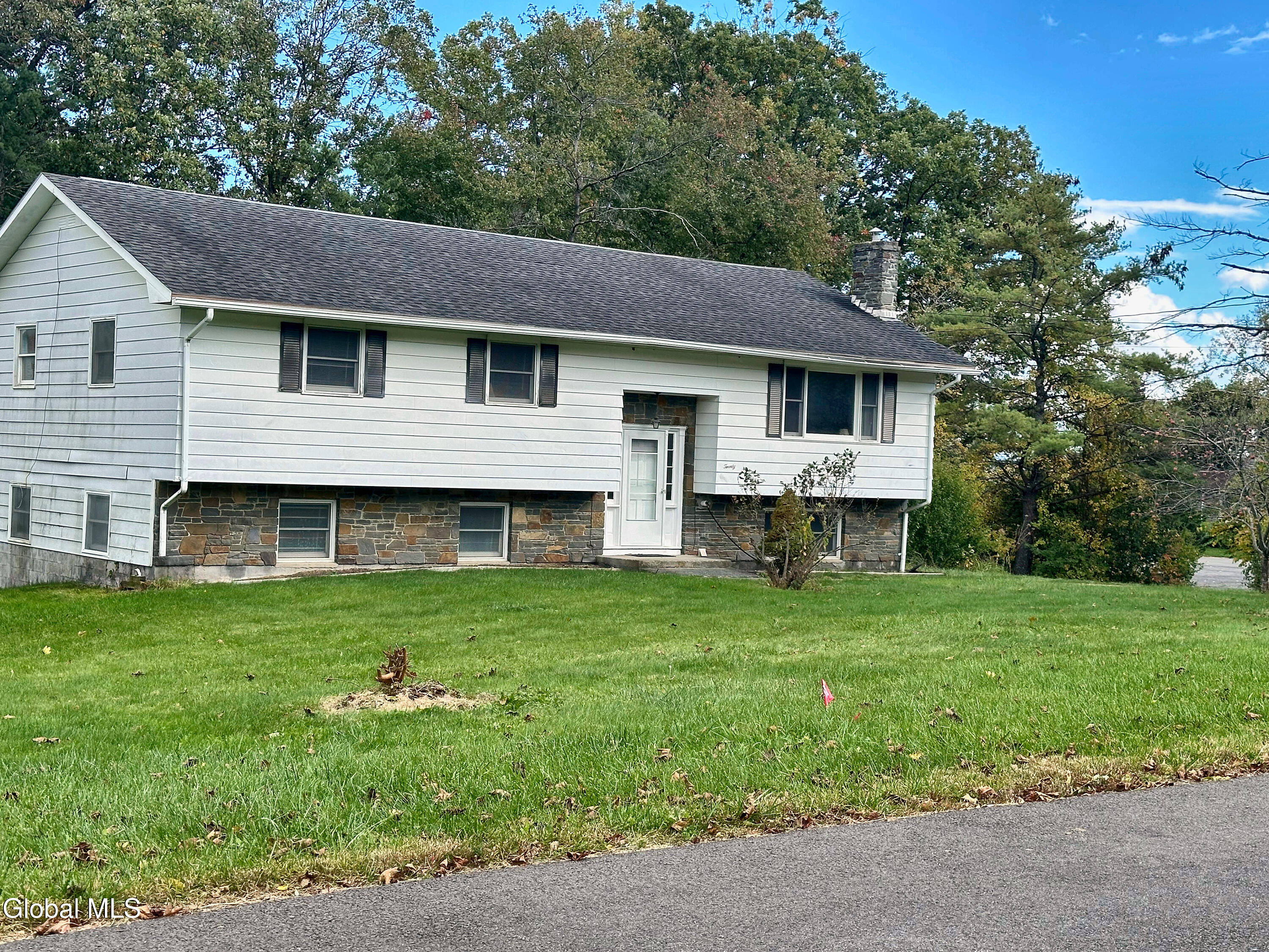 20 Hillcrest Drive Ravena NY 12143