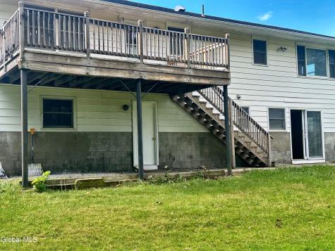 20 Hillcrest Drive Ravena NY 12143