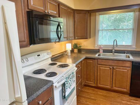 20 Hillcrest Drive Ravena NY 12143