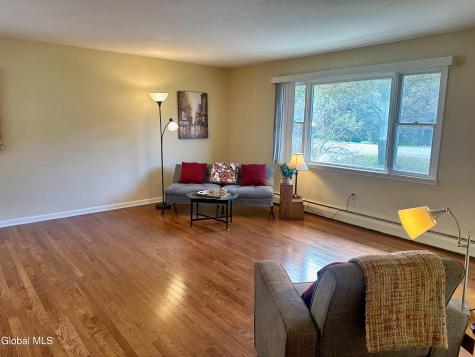20 Hillcrest Drive Ravena NY 12143