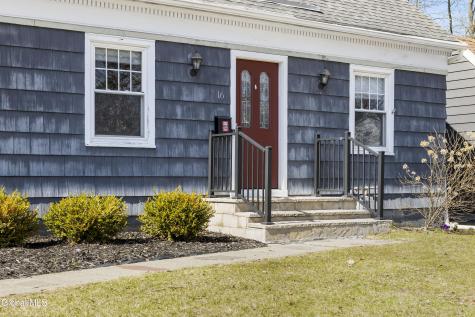 16 John David Lane Albany NY 12208