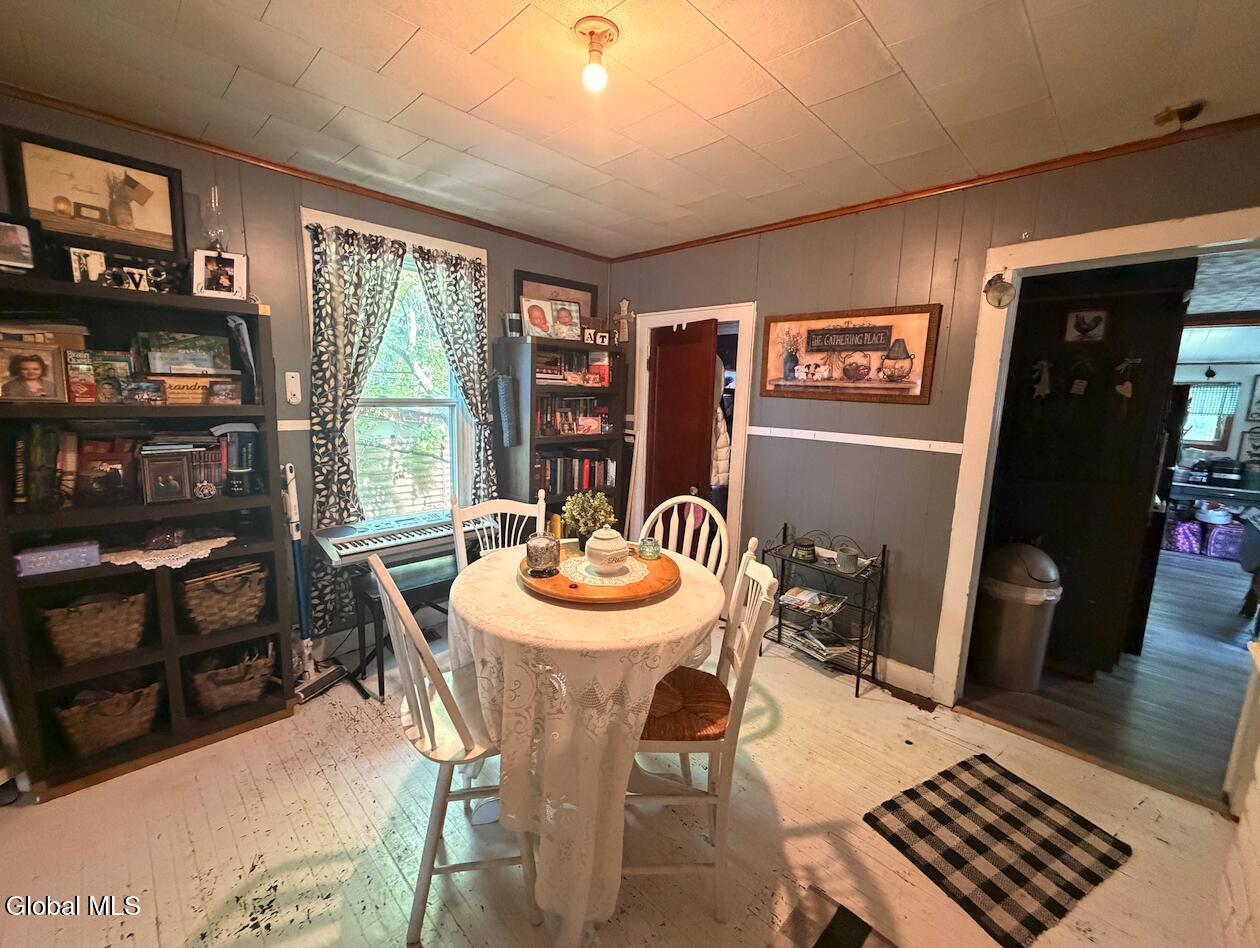 206 Rural Grove Road Root NY 12166