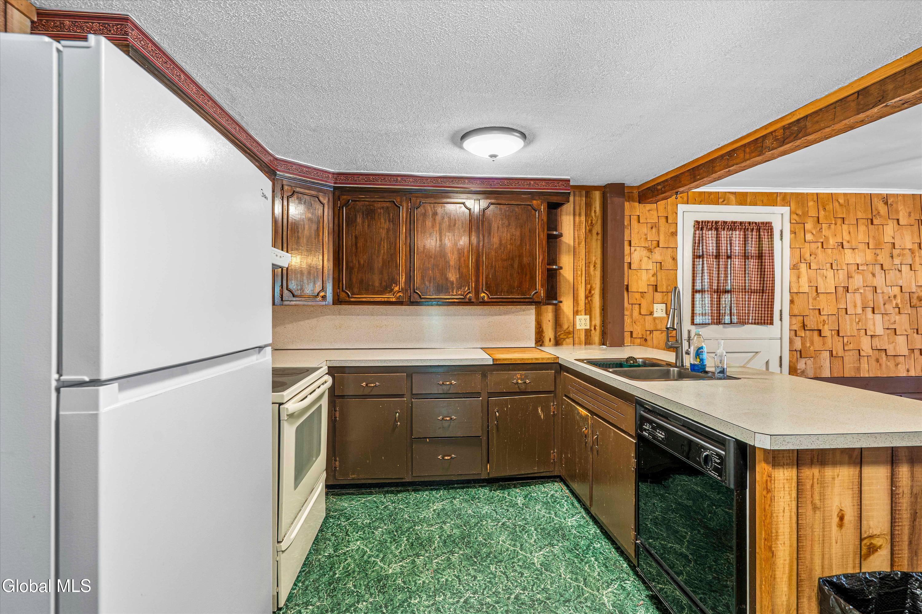 3136 New York 28 North Creek NY 12853