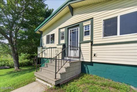 306 Parkers Corners Road Schenectady NY 12306