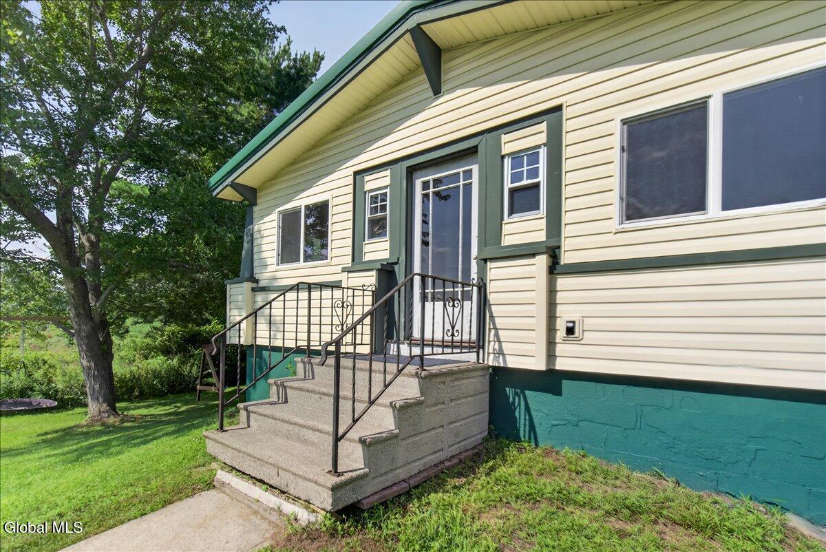 306 Parkers Corners Road Schenectady NY 12306