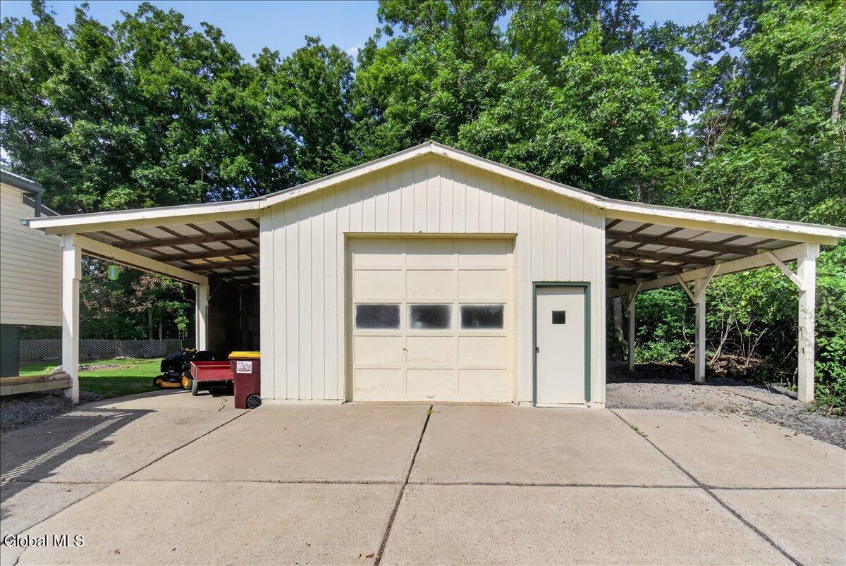 306 Parkers Corners Road Schenectady NY 12306