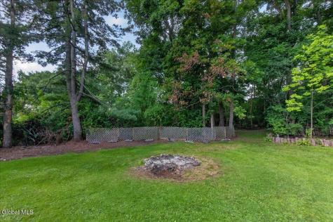 306 Parkers Corners Road Schenectady NY 12306
