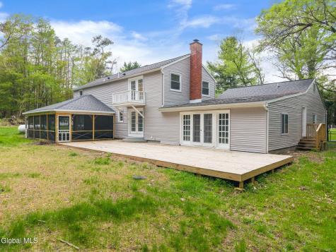 7 Erics Lane Rexford NY 12148