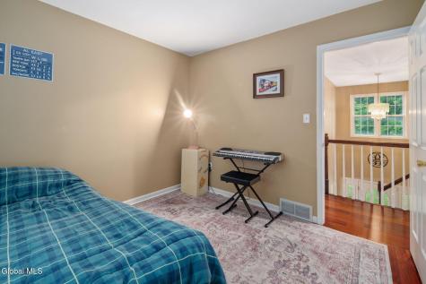 12 Flying Dutchman Way Saratoga Springs NY 12866