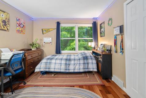12 Flying Dutchman Way Saratoga Springs NY 12866