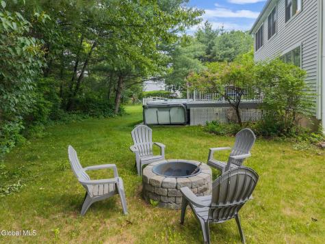 12 Flying Dutchman Way Saratoga Springs NY 12866