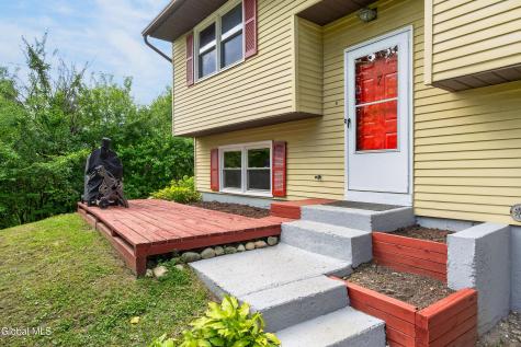 7 Silver Berry Place Albany NY 12211