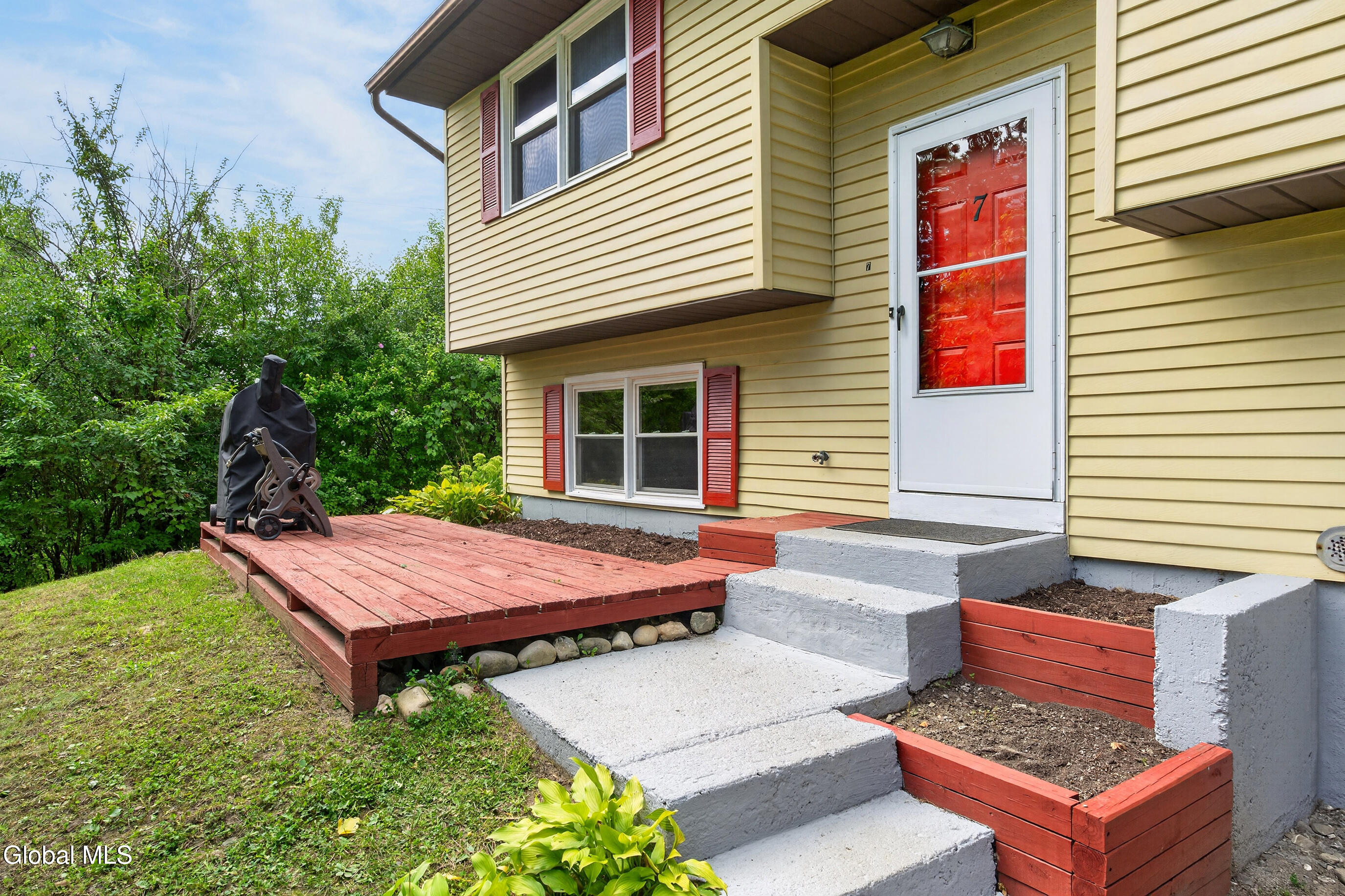 7 Silver Berry Place Albany NY 12211