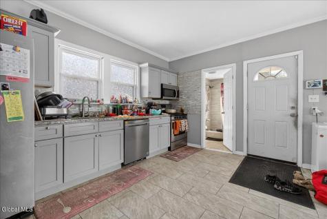 118 Linden Street Schenectady NY 12304