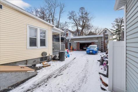118 Linden Street Schenectady NY 12304