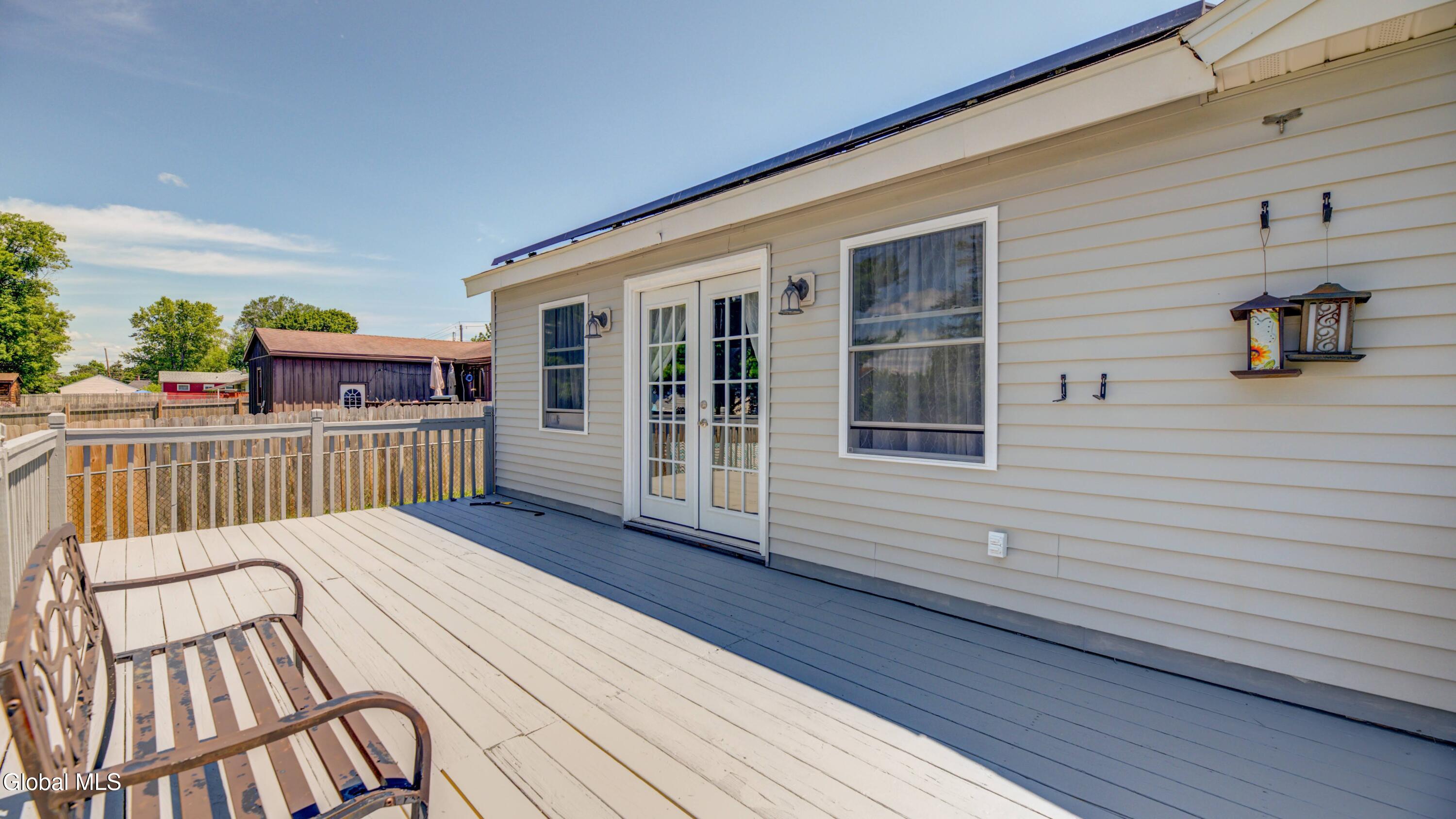 413 W Main Street Johnstown NY 12095