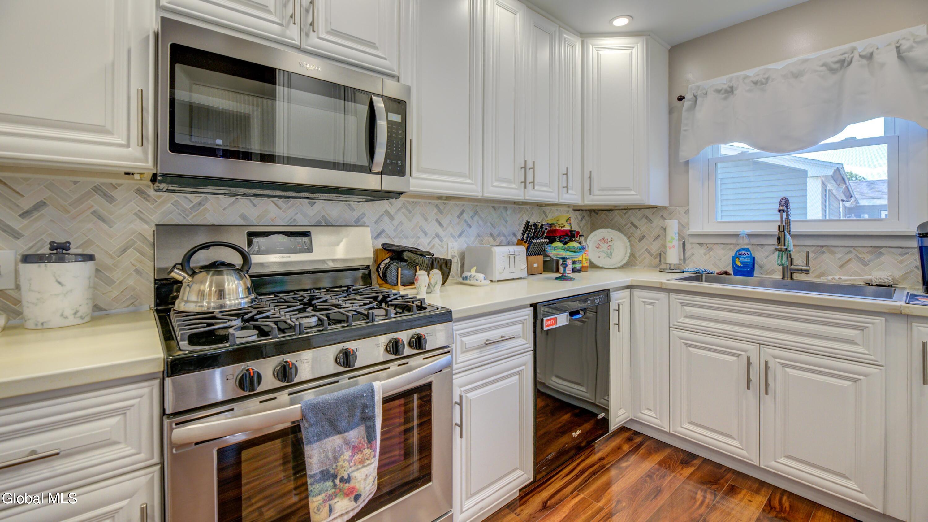 413 W Main Street Johnstown NY 12095