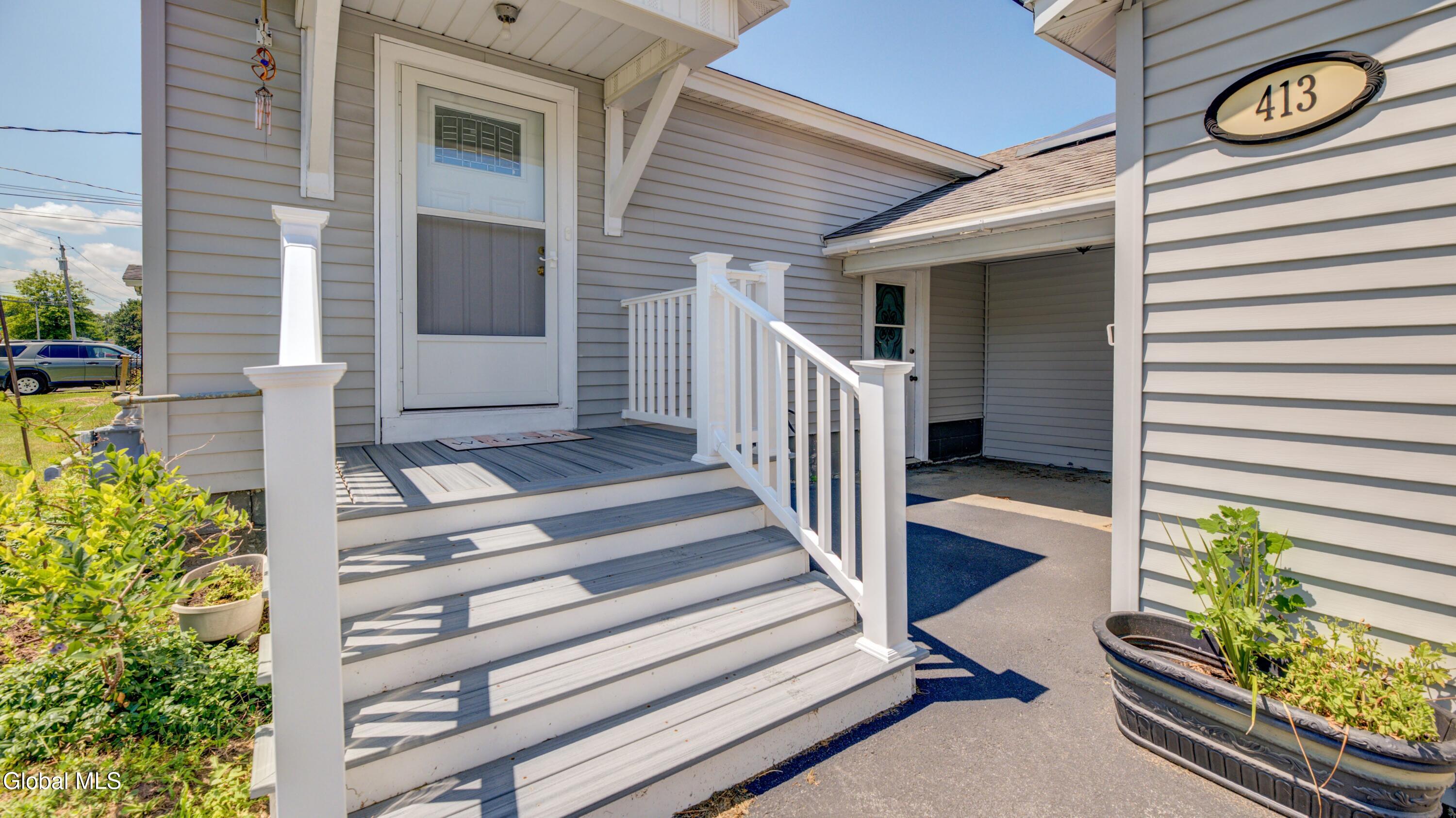 413 W Main Street Johnstown NY 12095