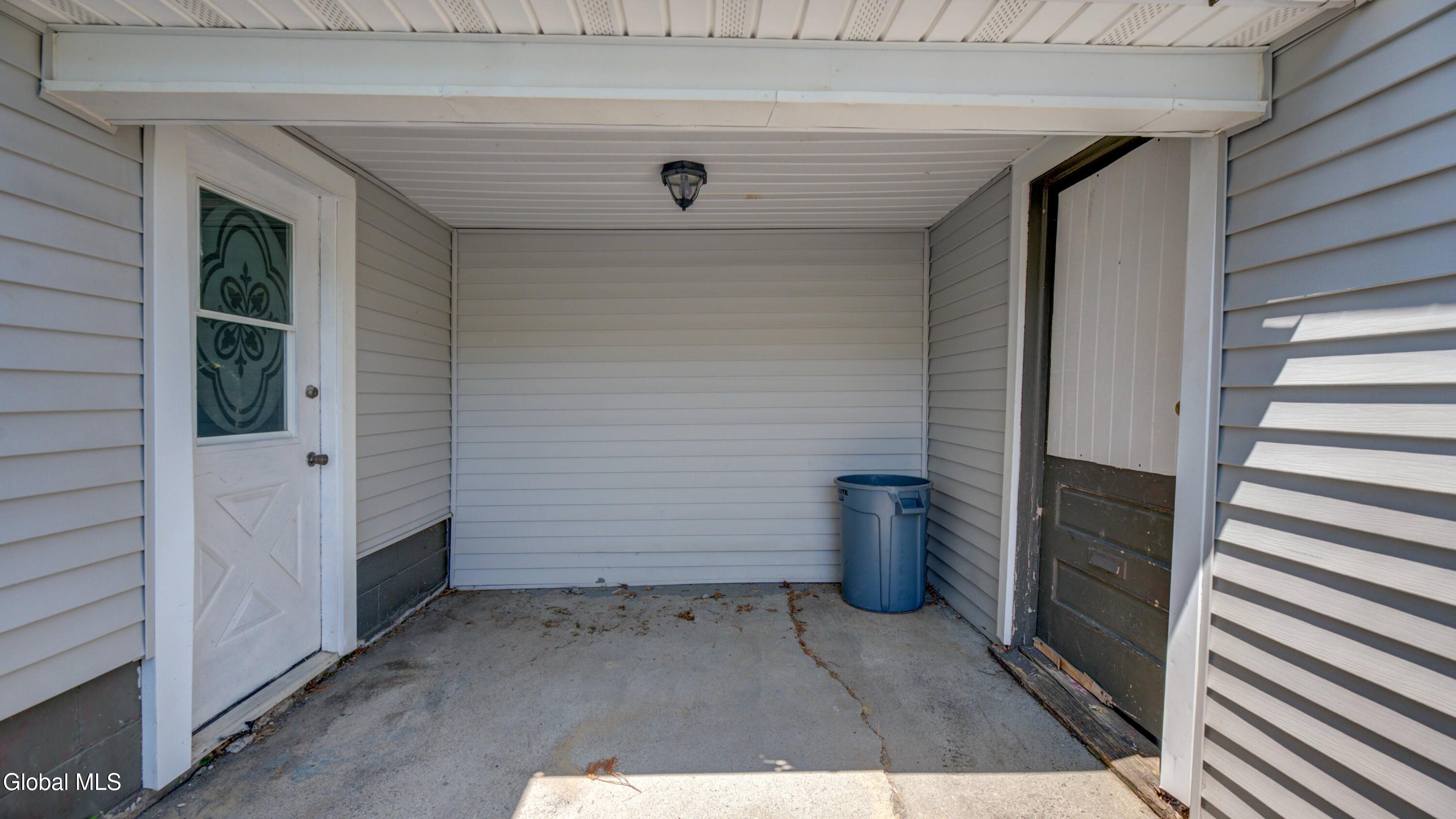 413 W Main Street Johnstown NY 12095