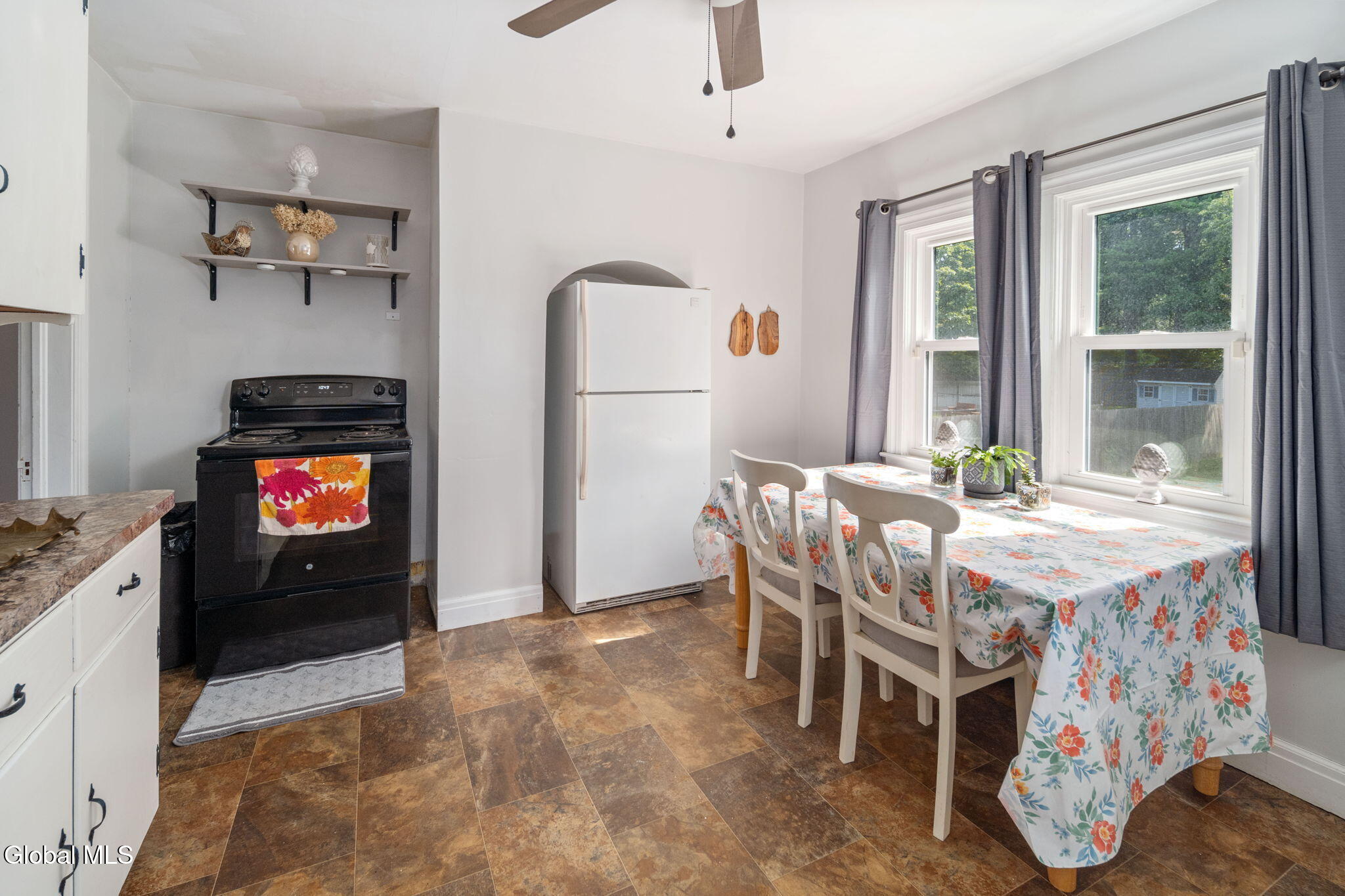 1313 Palma Avenue Schenectady NY 12306
