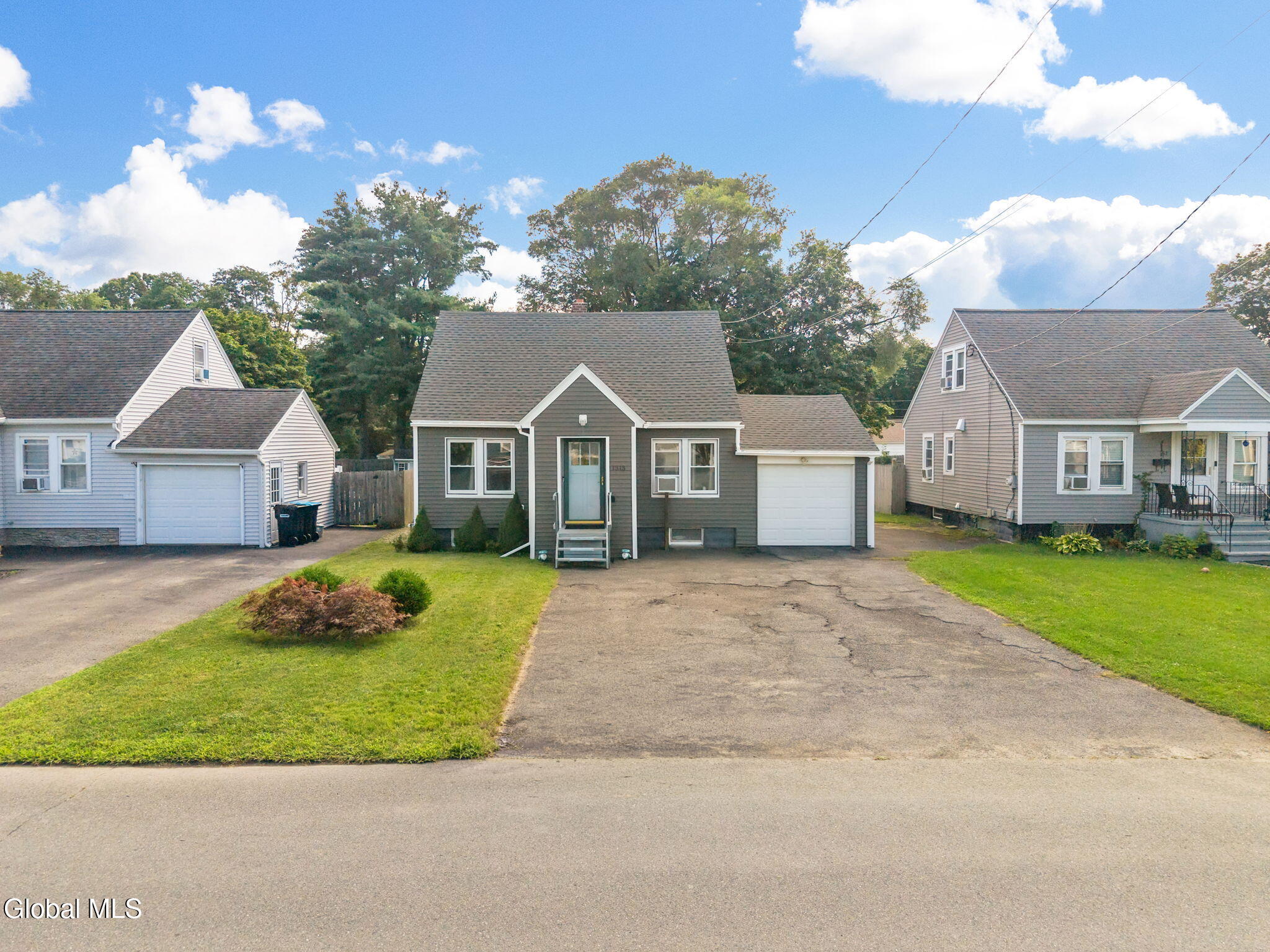 1313 Palma Avenue Schenectady NY 12306