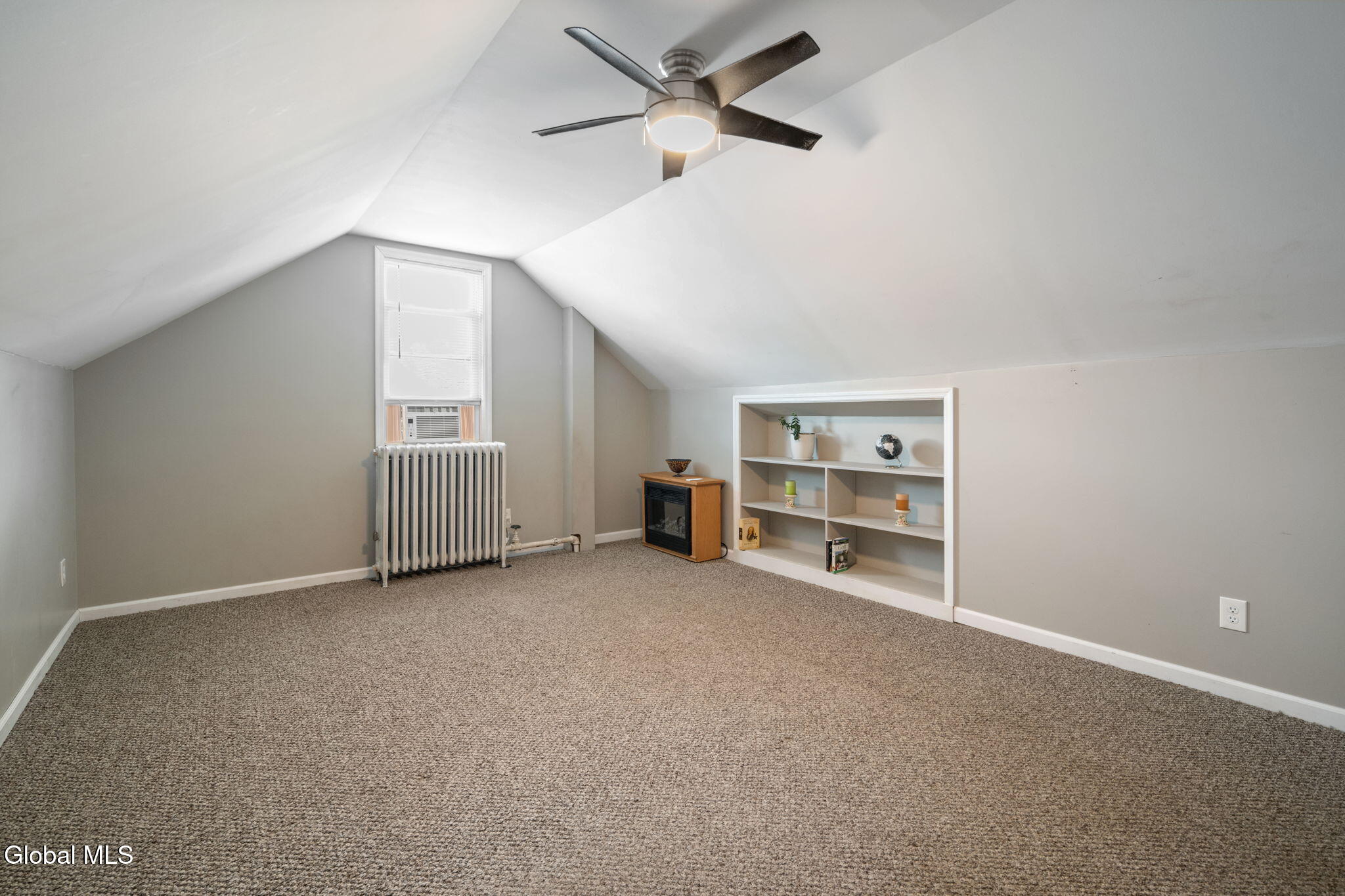 1313 Palma Avenue Schenectady NY 12306