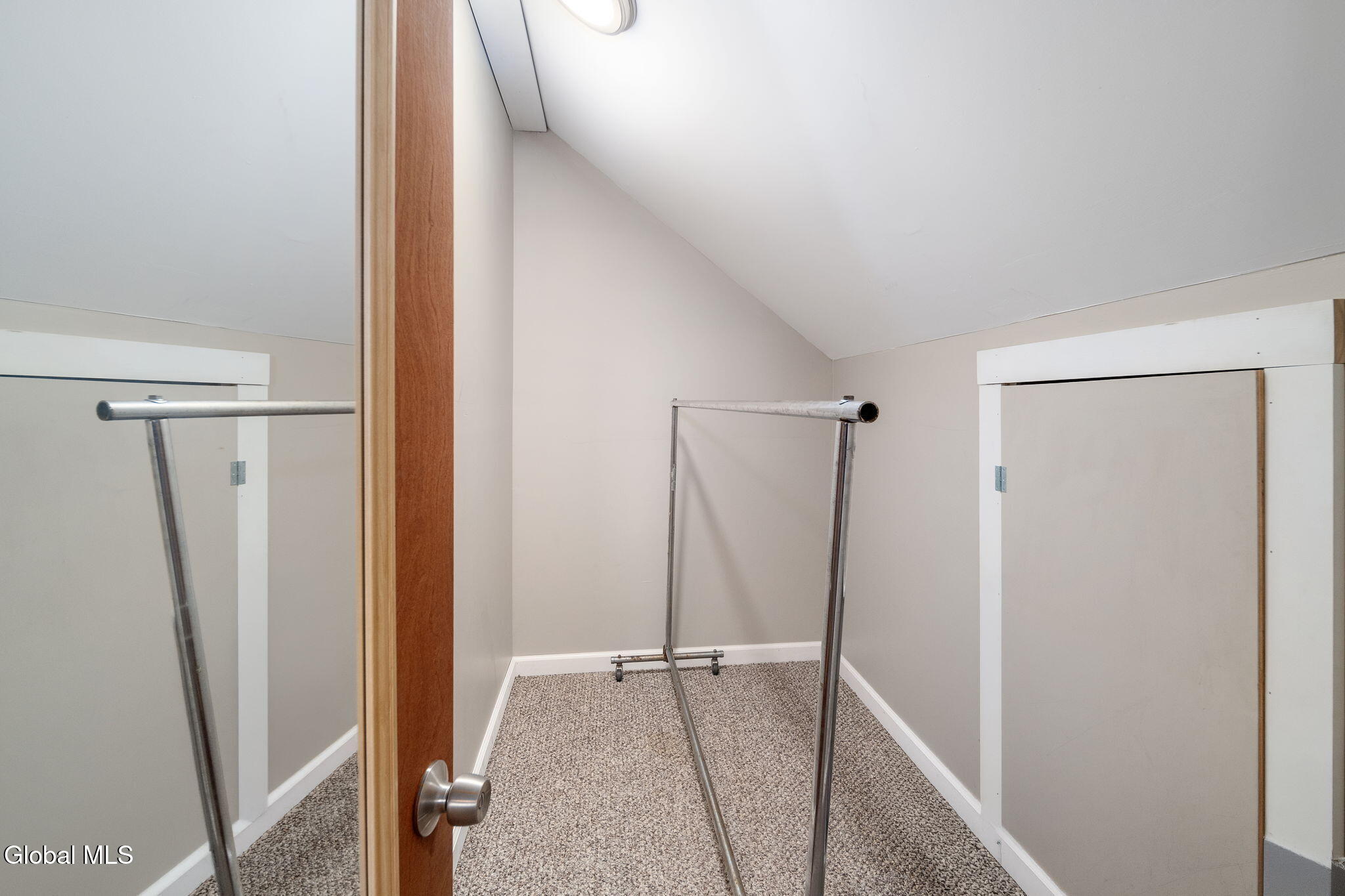 1313 Palma Avenue Schenectady NY 12306